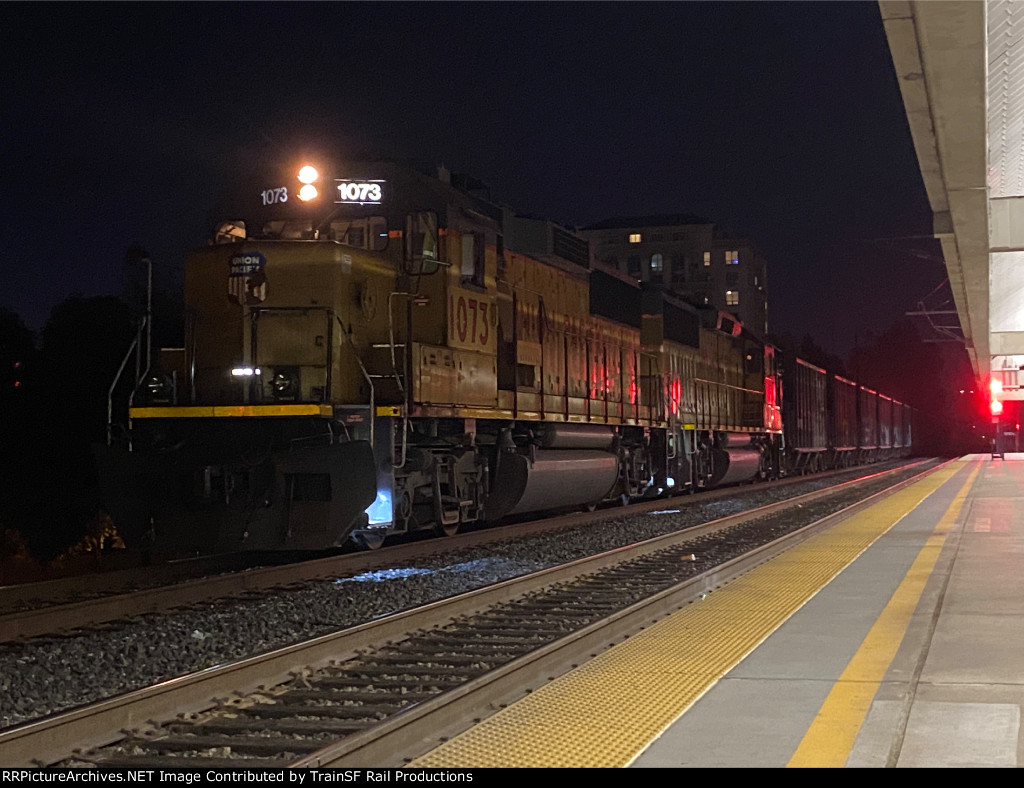 UP 1073 Leads the Rock Job through Tamien Station